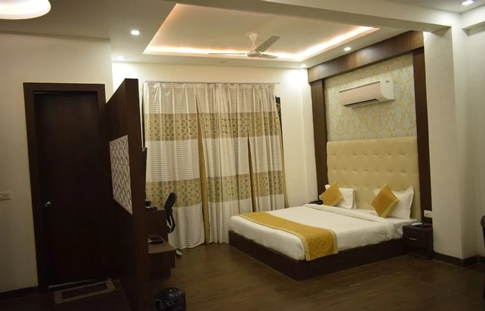 day use hotels in Agra