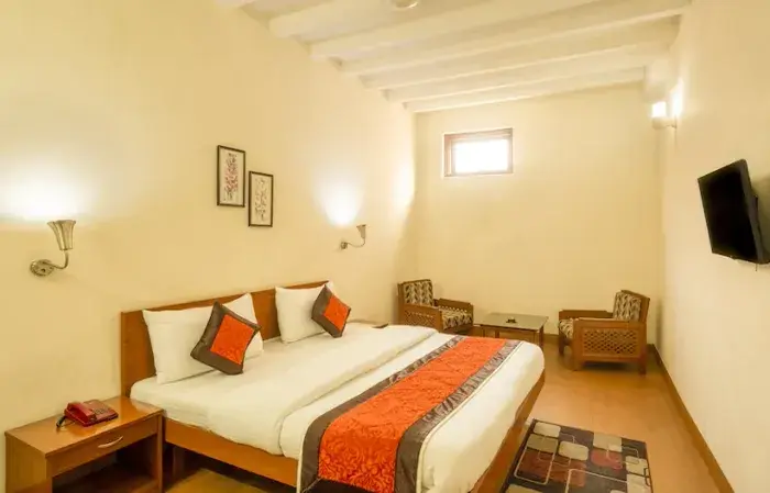 Couple Friendly Hotels In Dwarka Delhi