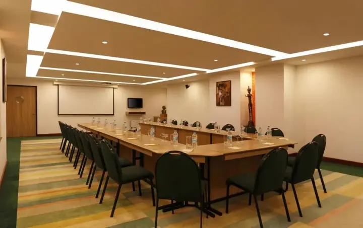 Hotels Near Chennai Airport